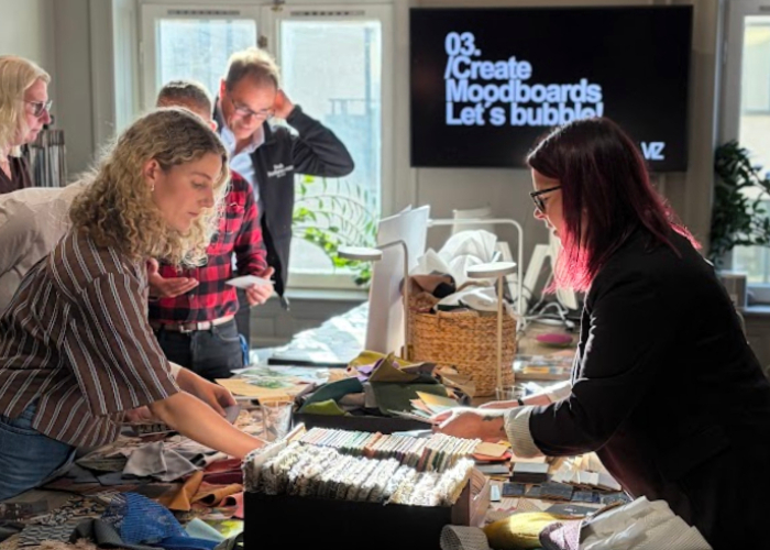 VIZ Create lab- människor i bakgrunden